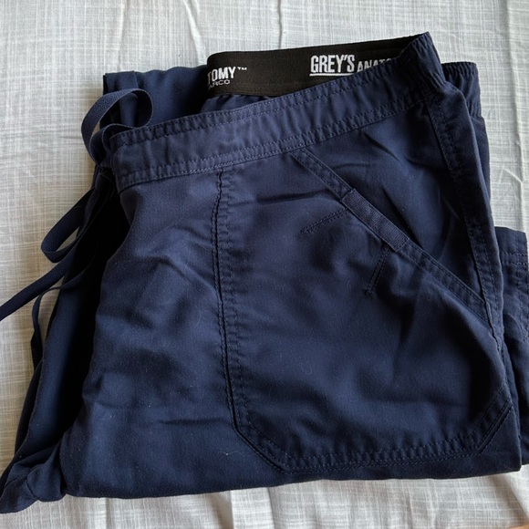 2 Pairs Grey’s Anatomy Scrub Pants Large - Picture 3 of 6